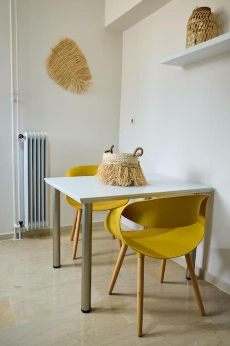 Panoramic White Blue Apartment Chios Town Exterior photo